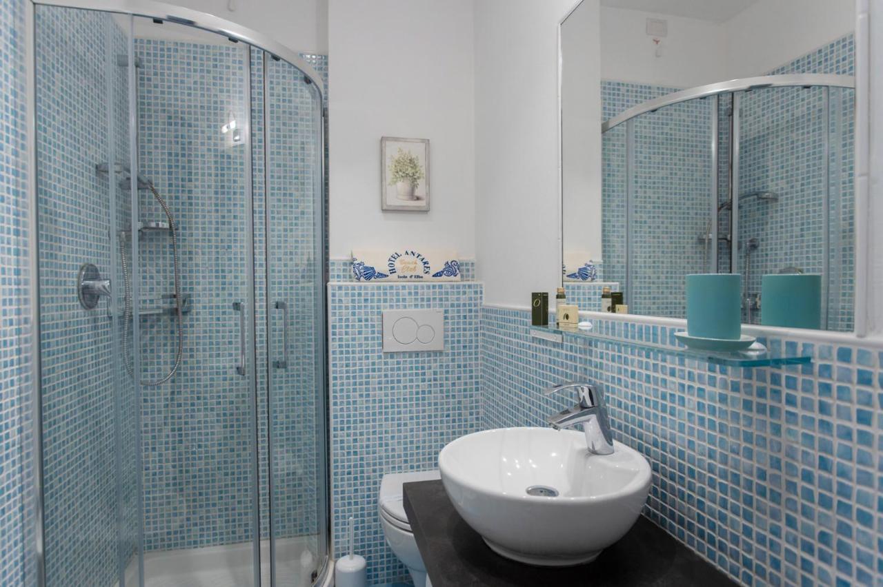 Hotel Antares Capoliveri  Exteriör bild