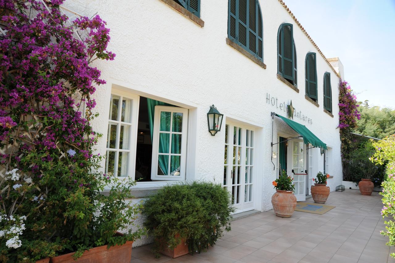 Hotel Antares Capoliveri  Exteriör bild